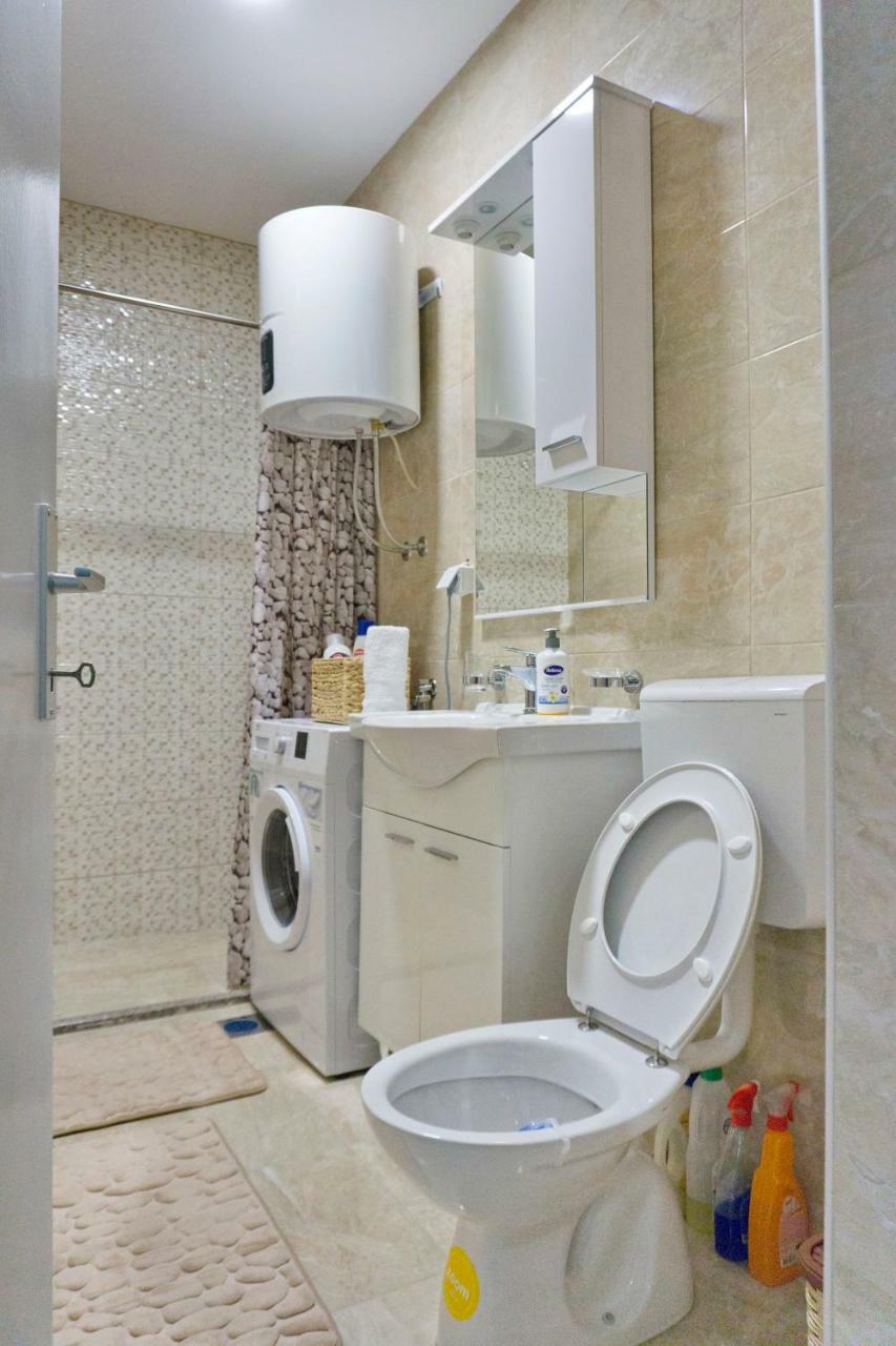 Apartmani Ambasador 特雷比涅 外观 照片