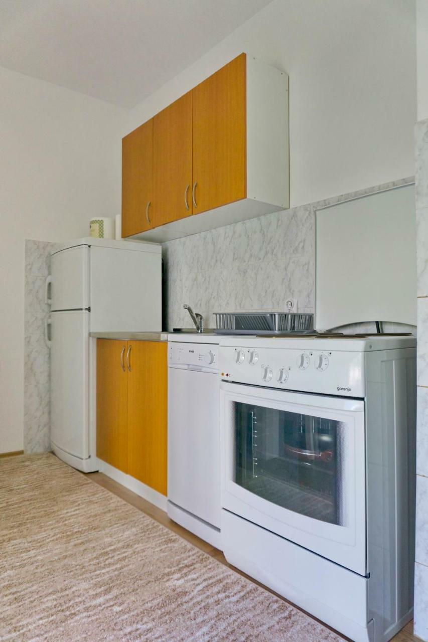 Apartmani Ambasador 特雷比涅 外观 照片